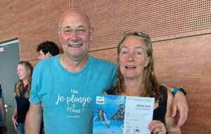 Et de quatre, Barbara a obtenu son diplôme et rejoint le groupe de trois autres diplômés &quot;initiateurs plongée 2025&quot;